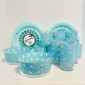 Vintage Blue Daisy Plastic Tumblers/ Serving Bowl/Paper Plate Holder Set
